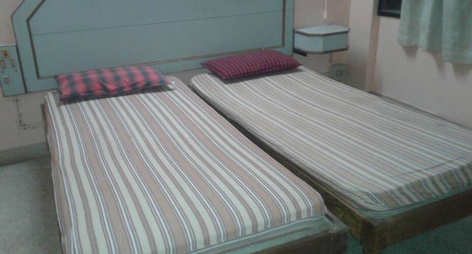 Akbar Hotel, Mangalore 1